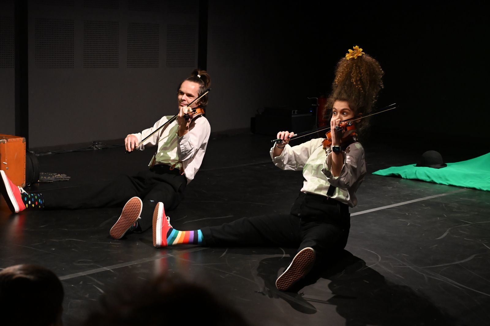 THE THRILLING VIOLINISTS galerie foto 1